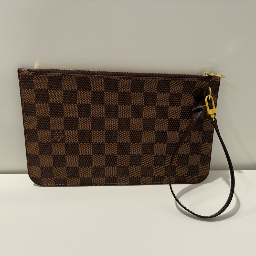 Louis Vuitton Wristlet - like new